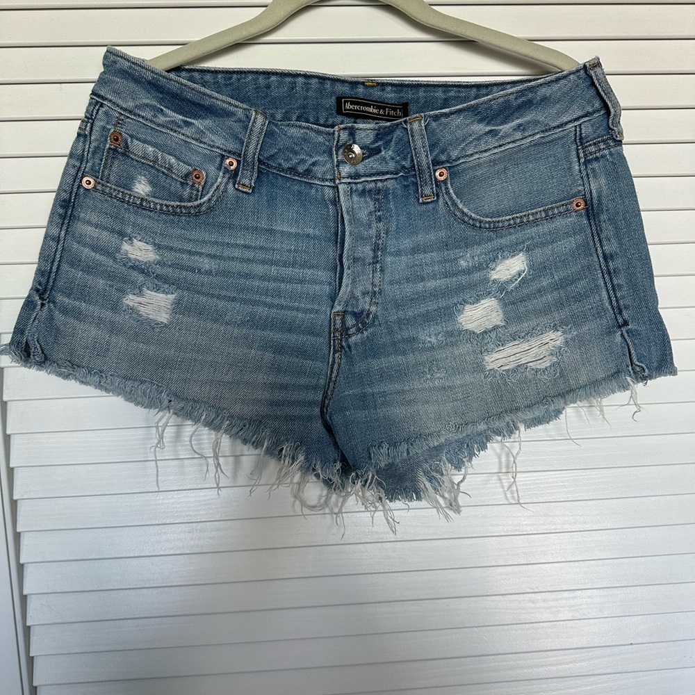 Women’s Abercrombie & Fitch Cut Off Distressed Mini Short Shorts.